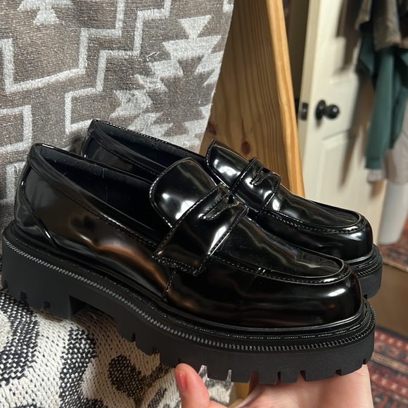 ALDO loafers. - Picture 4 of 6